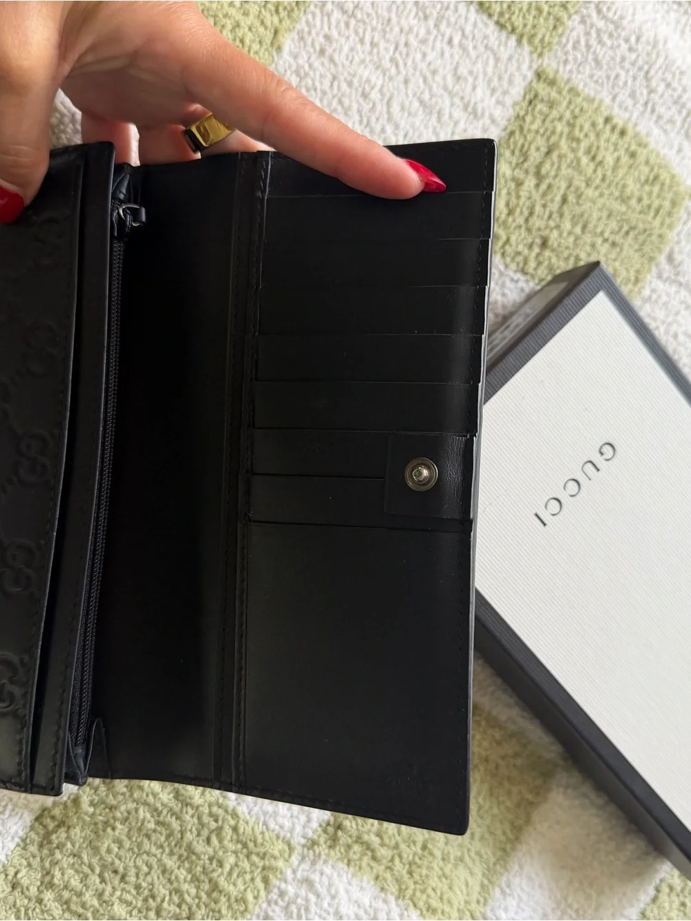 Gucci Black Embossed GG Continental Wallet - Picture 3 of 9